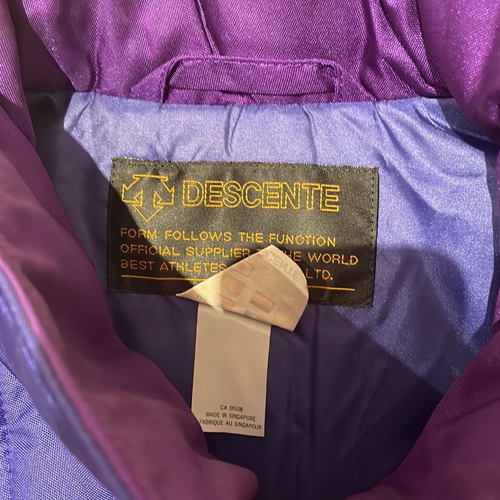 Descente Ski Coat - Picture 8 of 14